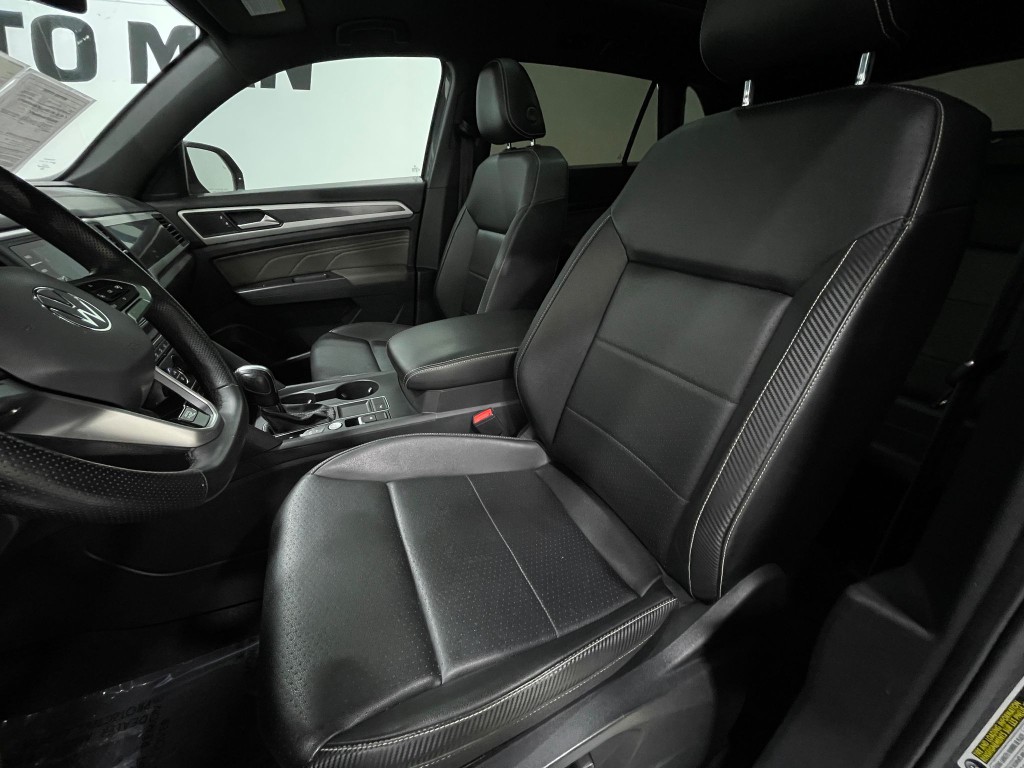 2021 Volkswagen Atlas Cross Sport Image 14