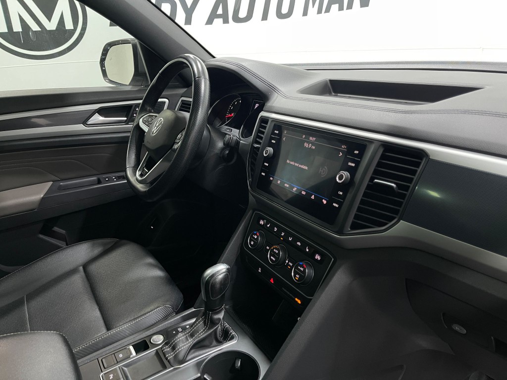 2021 Volkswagen Atlas Cross Sport Image 20