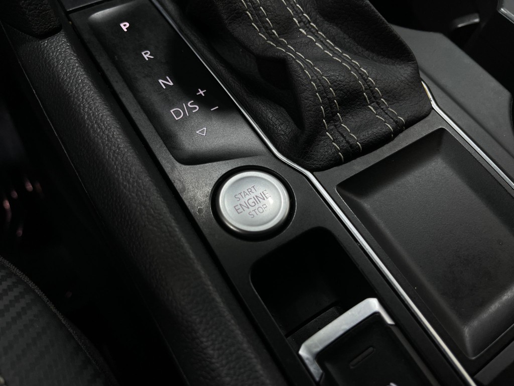 2021 Volkswagen Atlas Cross Sport Image 21