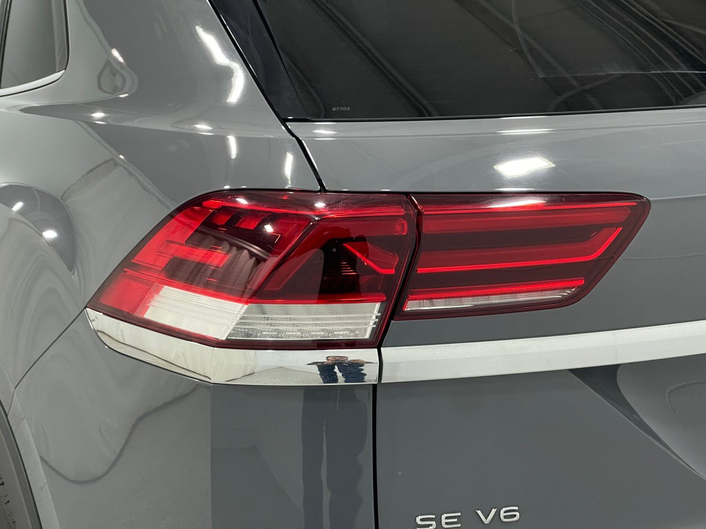 2021 Volkswagen Atlas Cross Sport Image 34