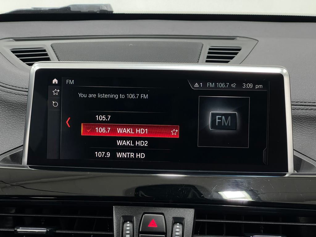2020 BMW X1 Image 25