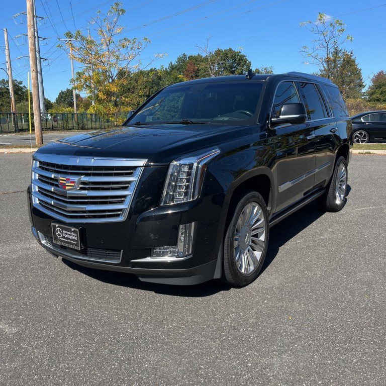 2018 Cadillac Escalade Image 2