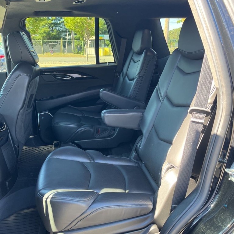 2018 Cadillac Escalade Image 18