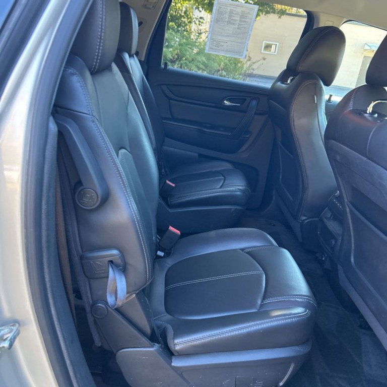 2017 Chevrolet Traverse Image 16