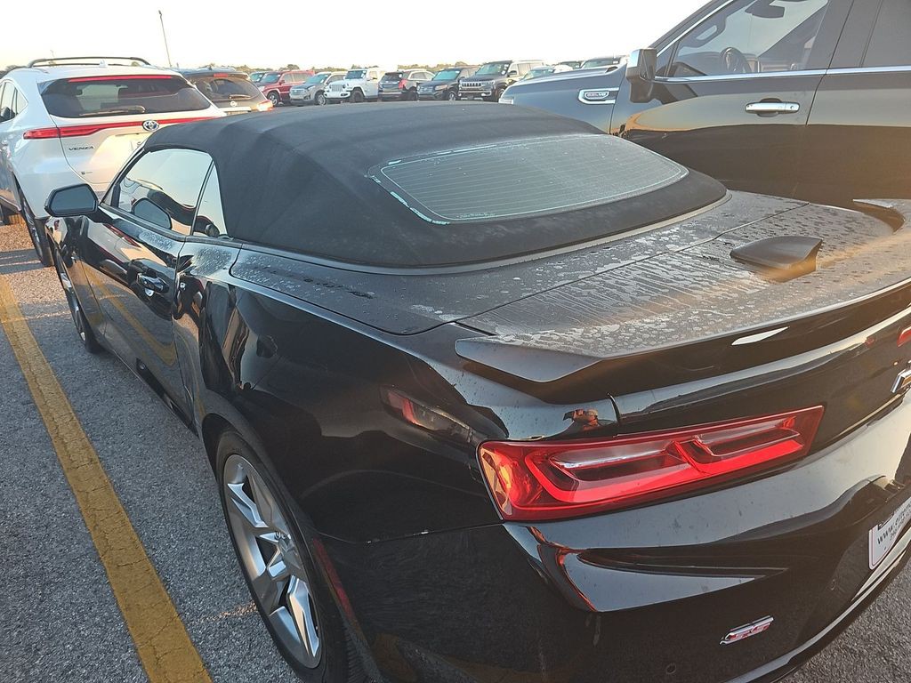 2017 Chevrolet Camaro Image 6