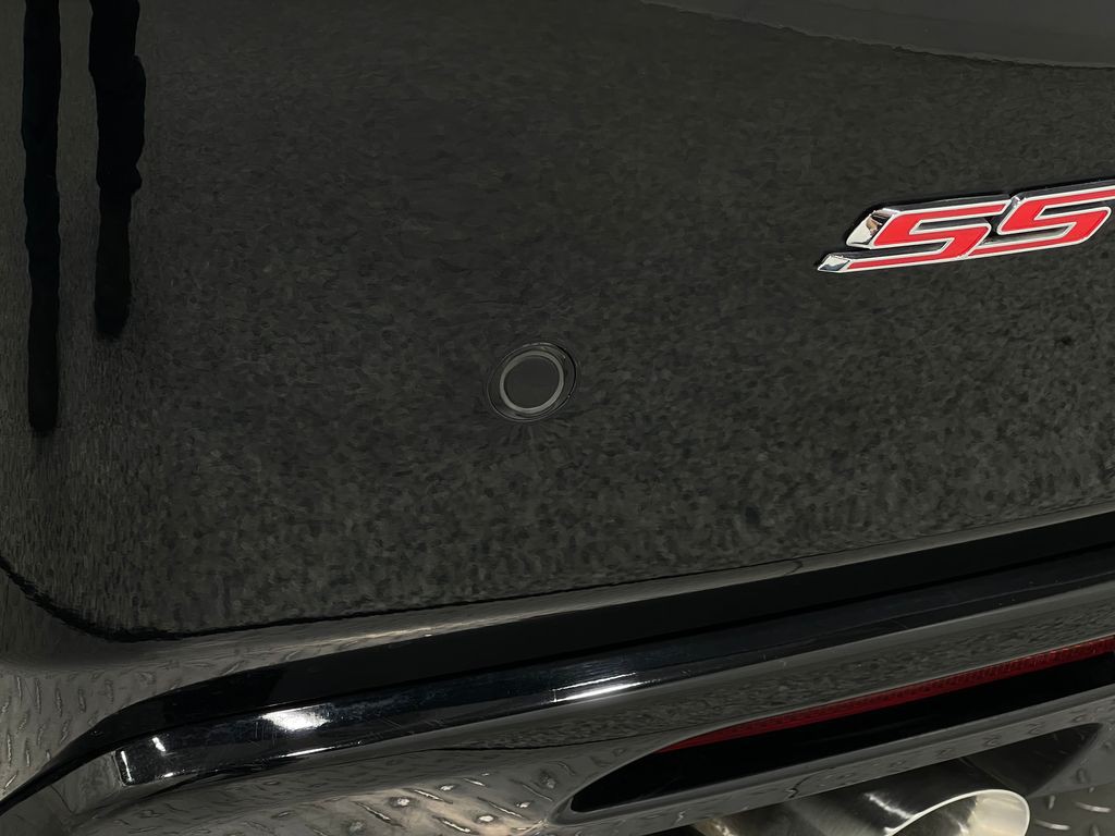 2017 Chevrolet Camaro Image 12