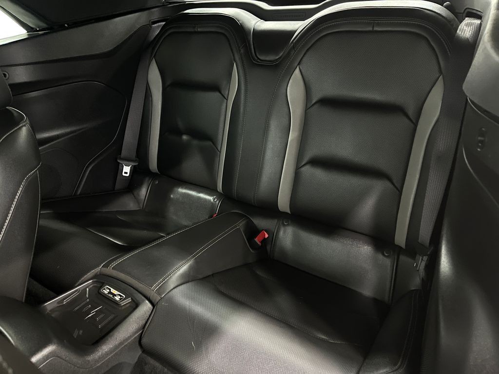 2017 Chevrolet Camaro Image 30