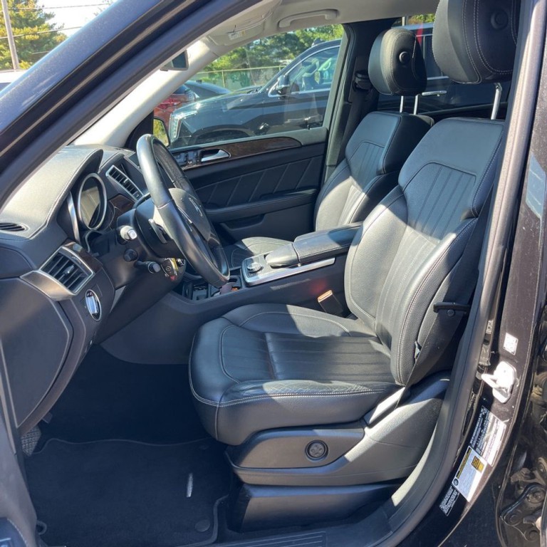 2016 Mercedes-Benz GL-Class Image 8