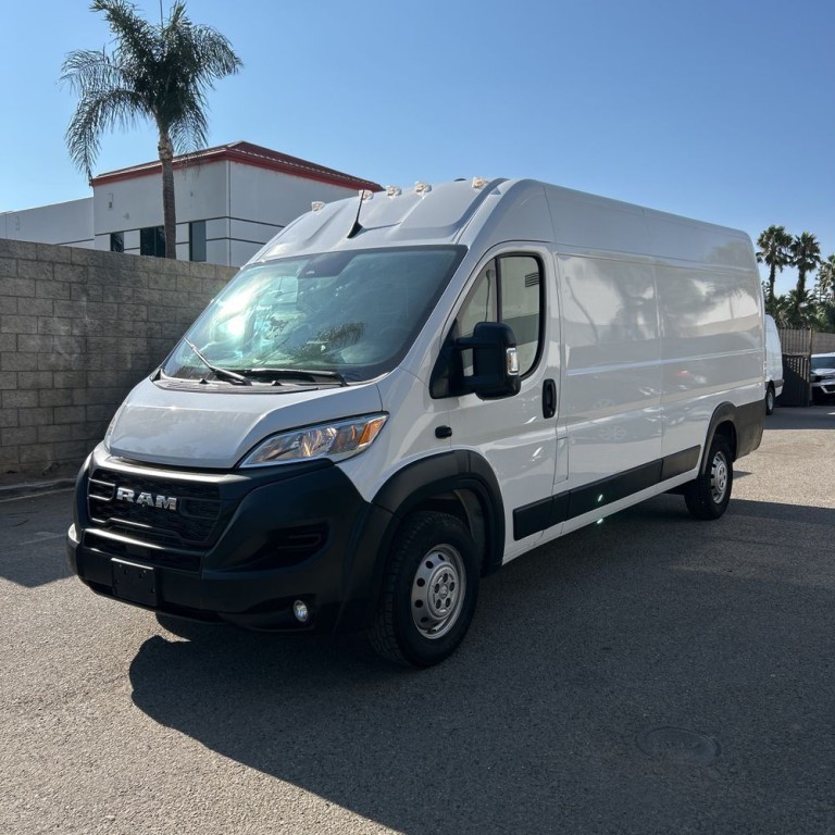 2023 RAM Promaster Image 3