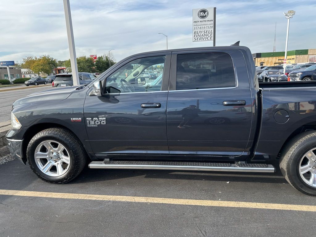 2019 RAM 1500 Image 3