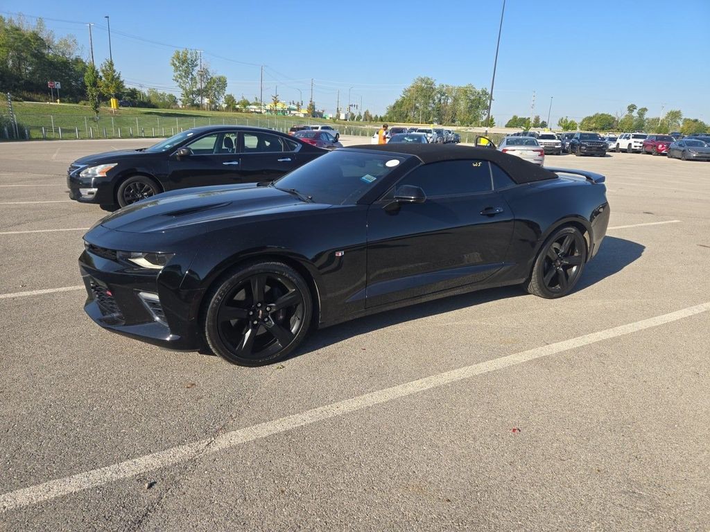 2017 Chevrolet Camaro Image 3
