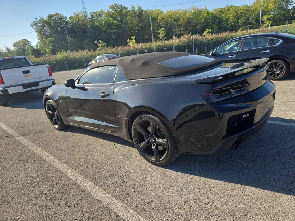 2017 Chevrolet Camaro Image 5