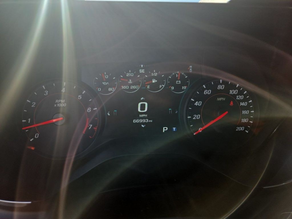 2017 Chevrolet Camaro Image 8