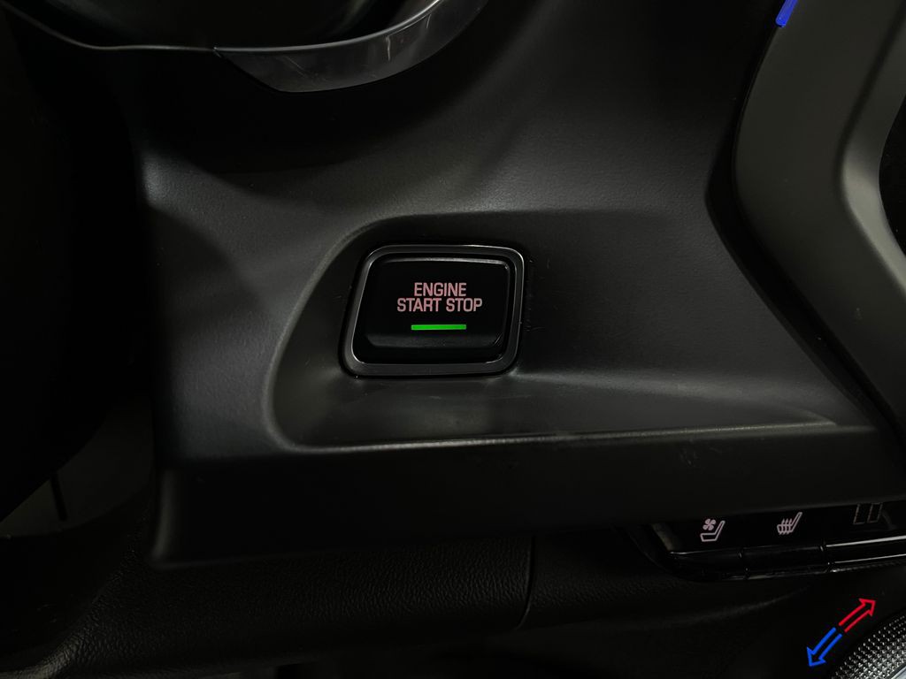 2017 Chevrolet Camaro Image 21