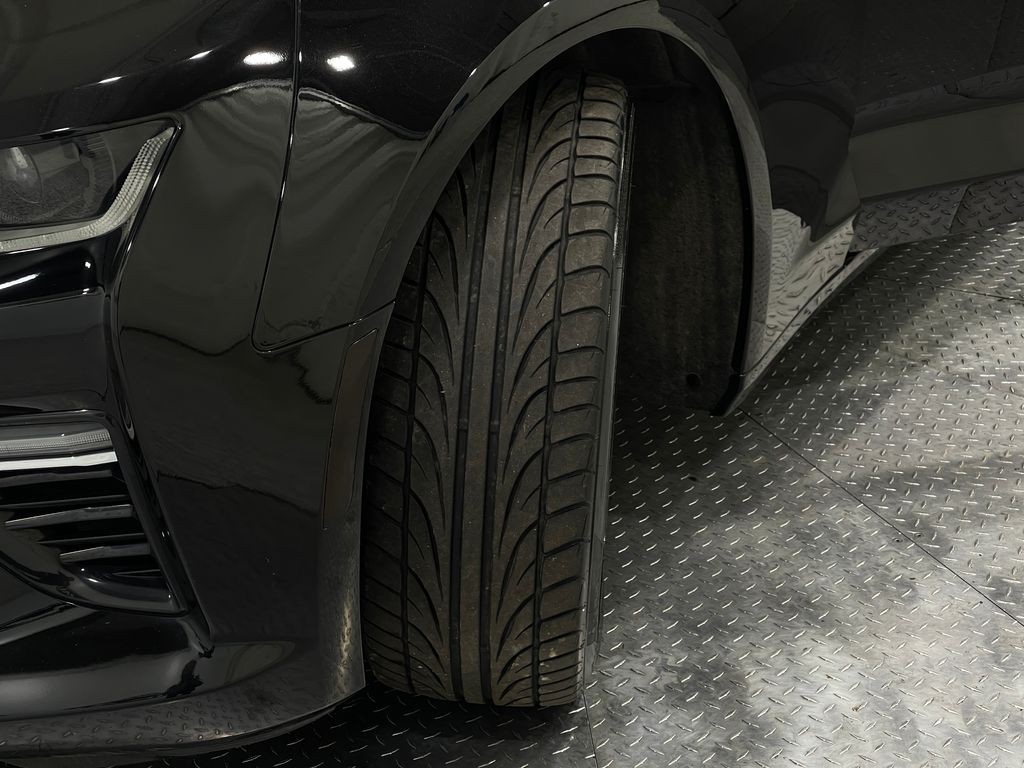 2017 Chevrolet Camaro Image 36