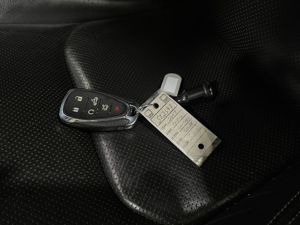 2017 Chevrolet Camaro Image 37