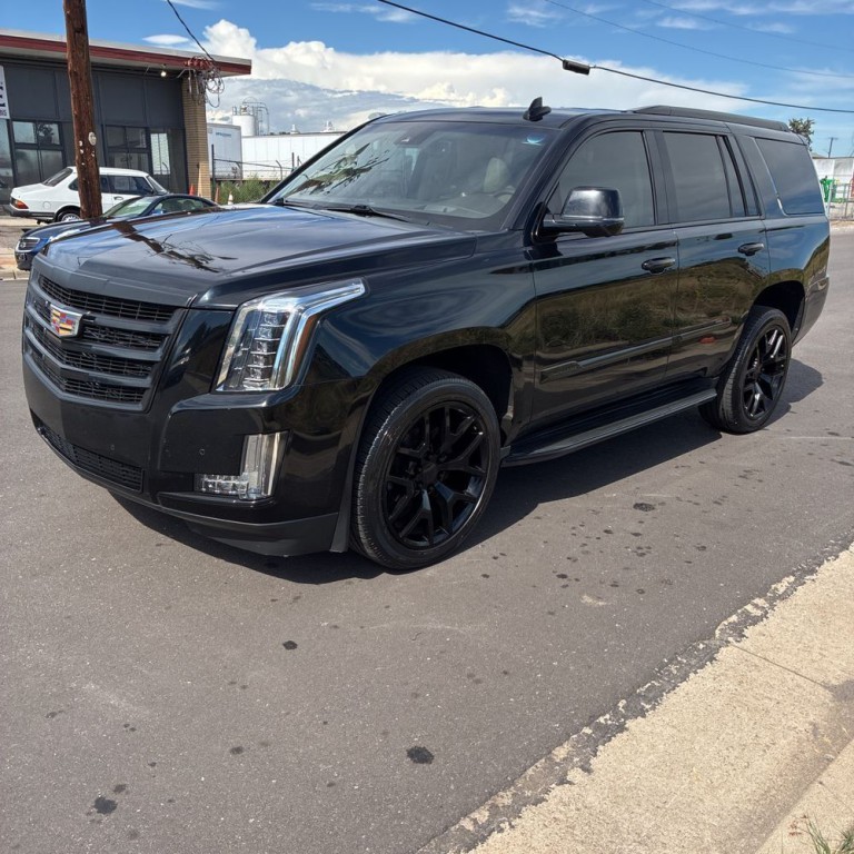 2016 Cadillac Escalade Image 3