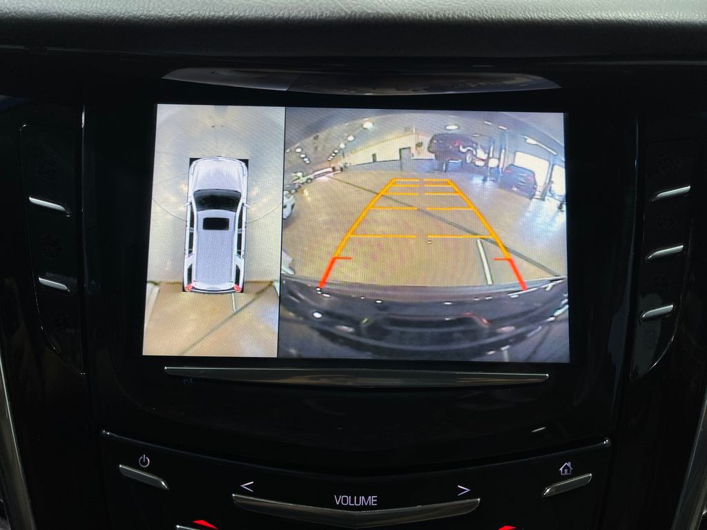 2016 Cadillac Escalade Image 11