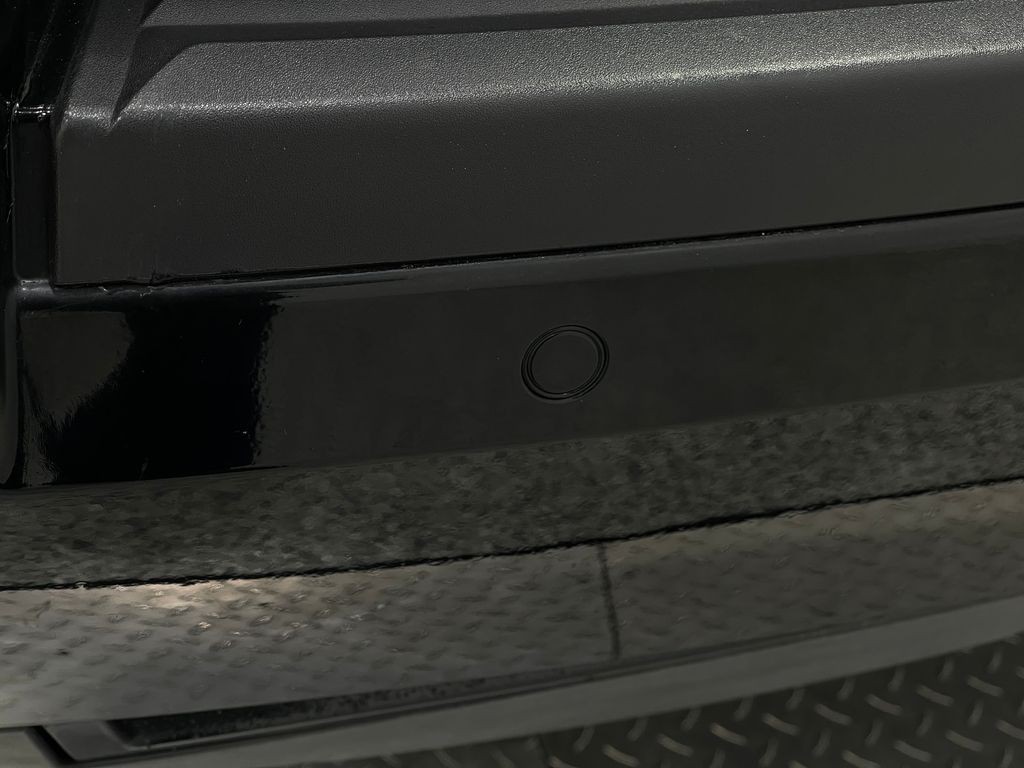 2016 Cadillac Escalade Image 13