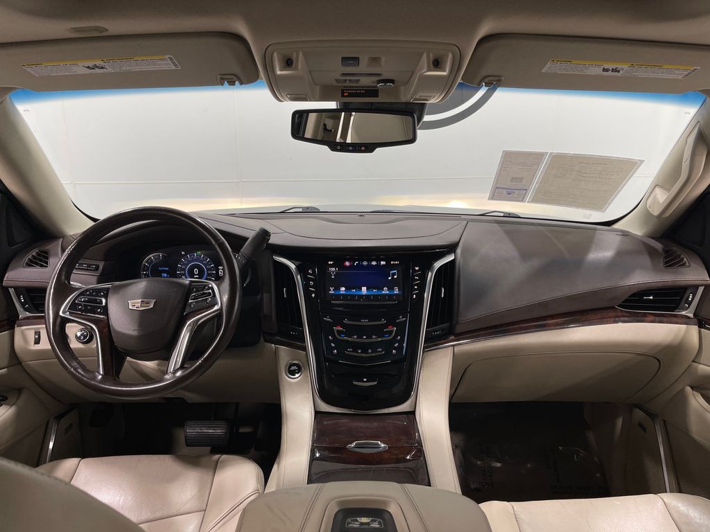 2016 Cadillac Escalade Image 21