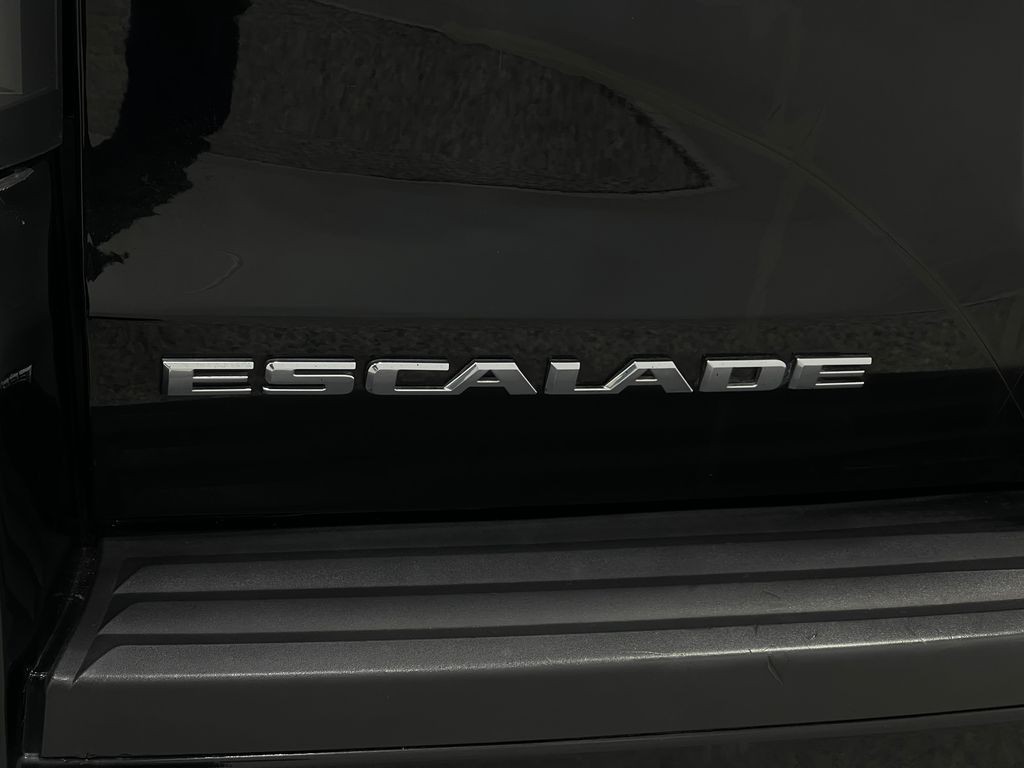 2016 Cadillac Escalade Image 43