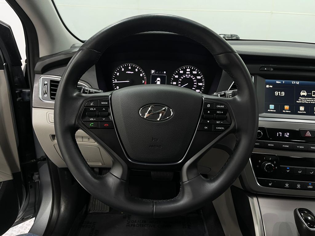 2017 Hyundai Sonata Image 21