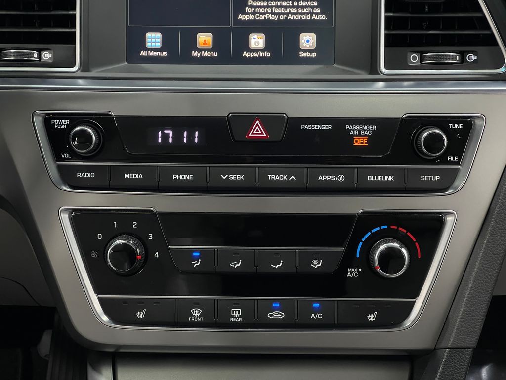 2017 Hyundai Sonata Image 24