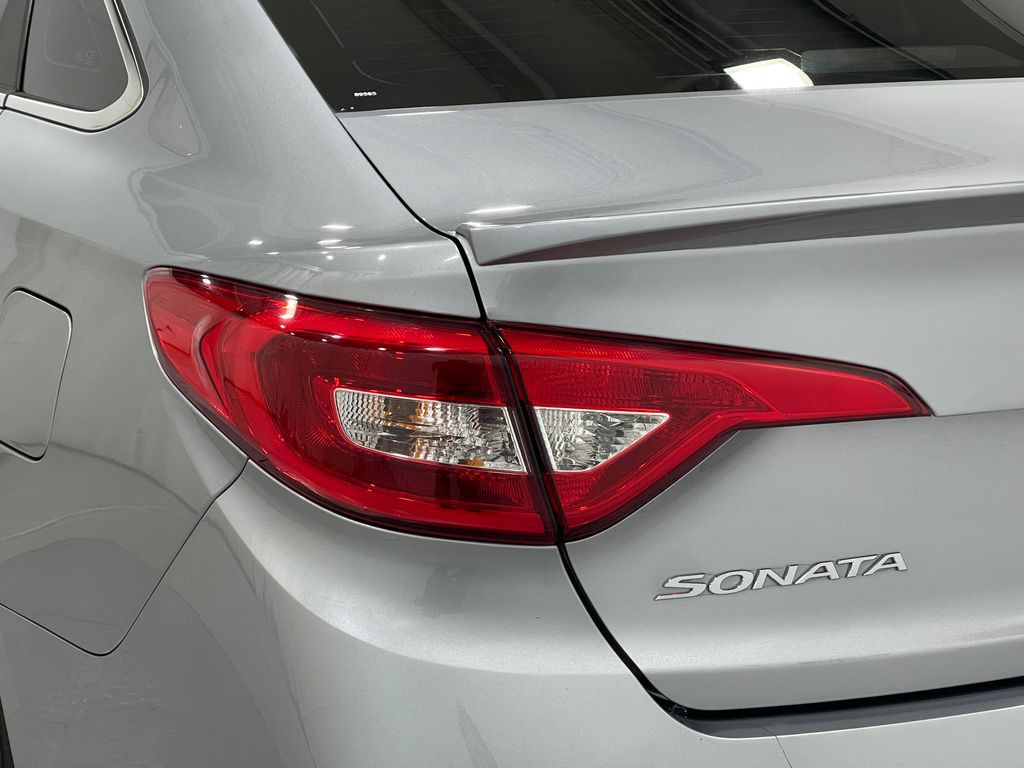2017 Hyundai Sonata Image 33