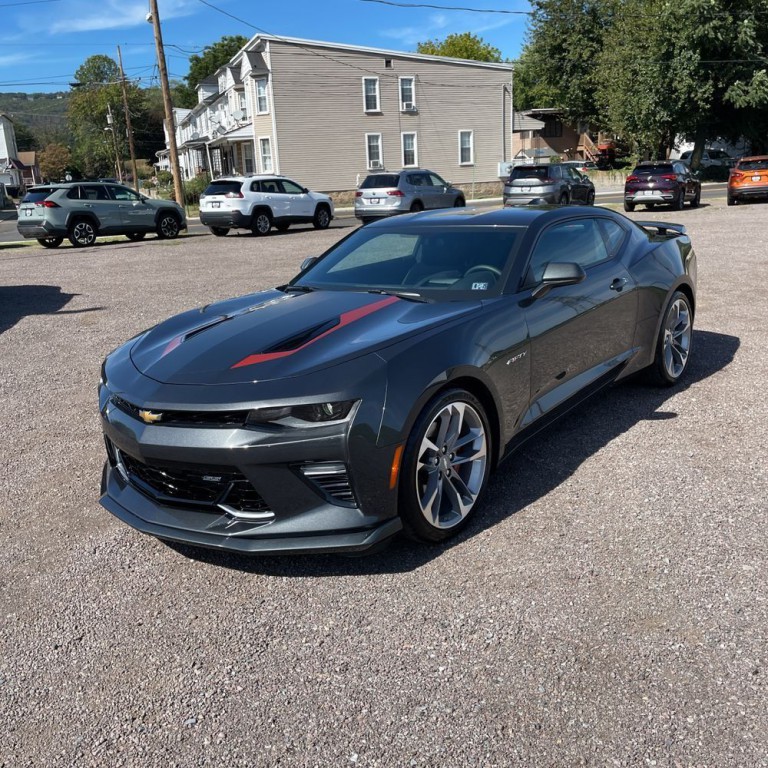 2017 Chevrolet Camaro Image 3