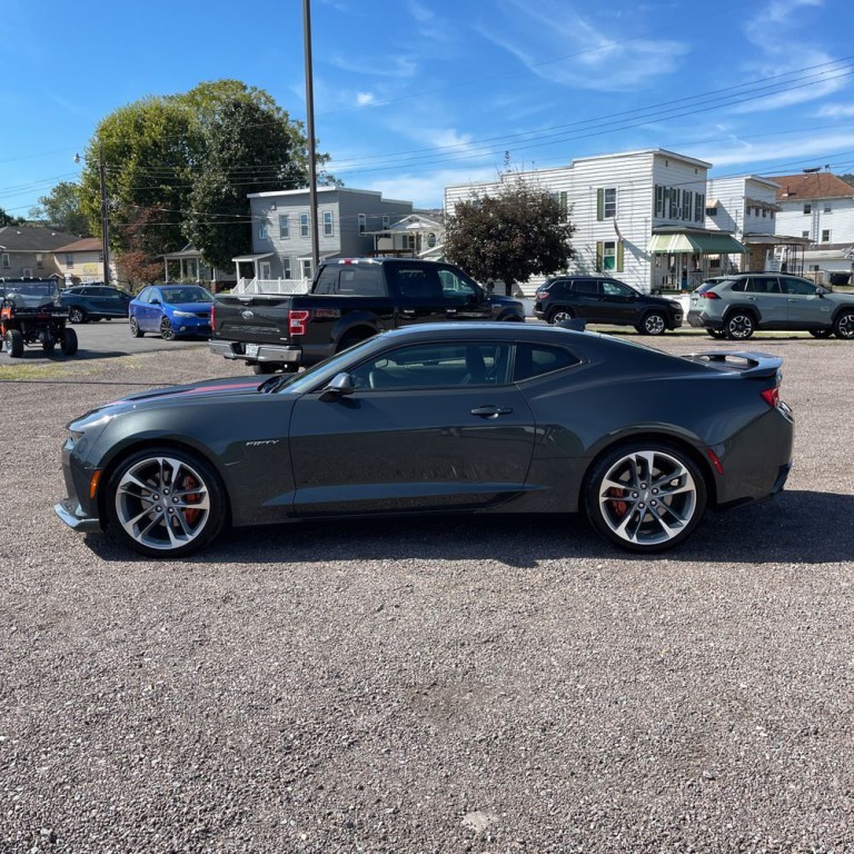 2017 Chevrolet Camaro Image 5
