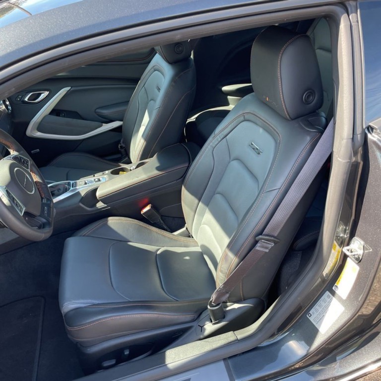 2017 Chevrolet Camaro Image 8
