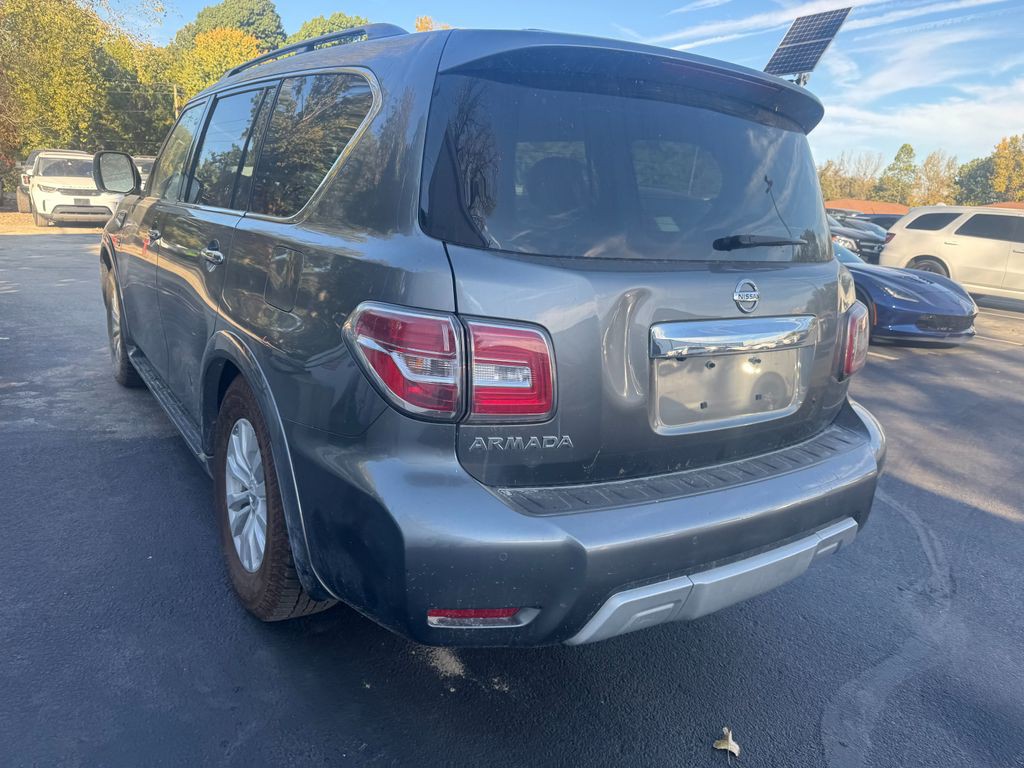 2017 Nissan Armada Image 4