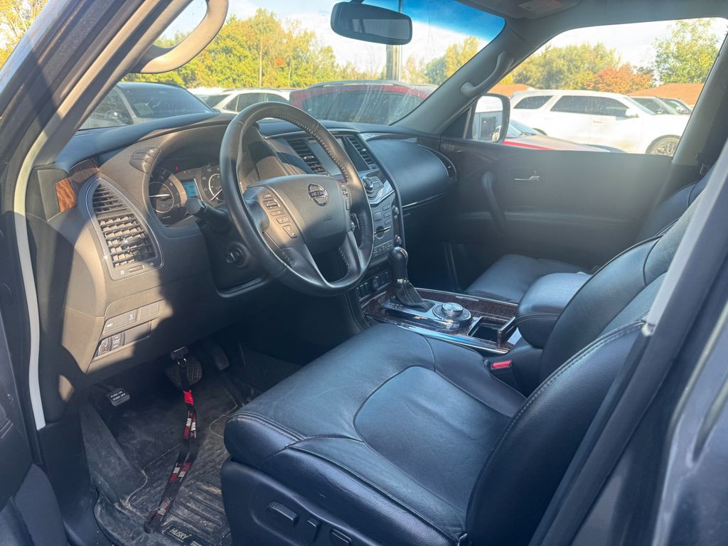 2017 Nissan Armada Image 5