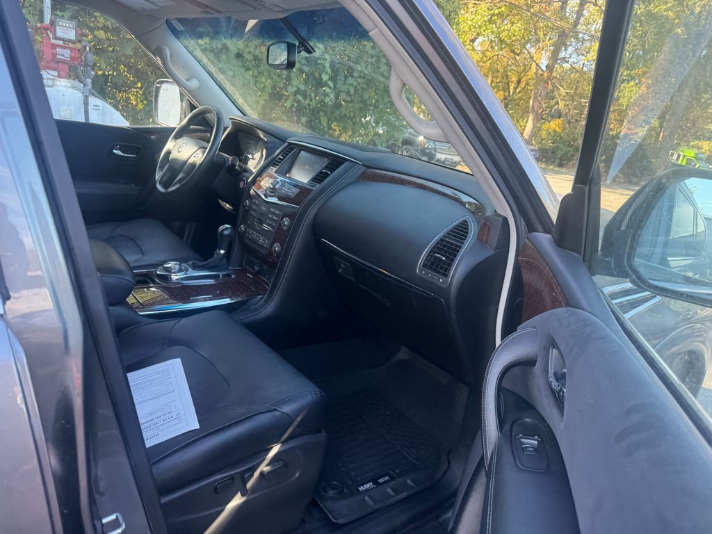 2017 Nissan Armada Image 6