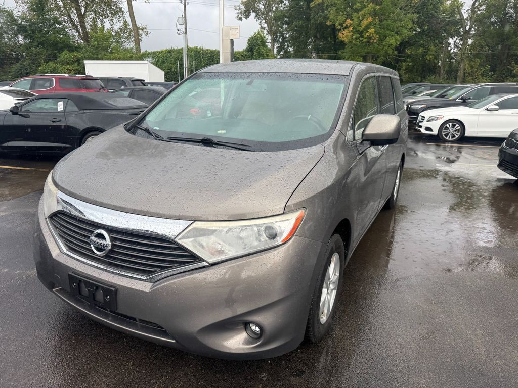 2015 Nissan Quest Image 2