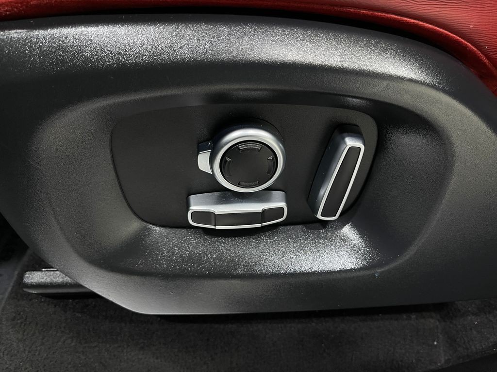 2016 Land Rover Range Rover Sport Image 18