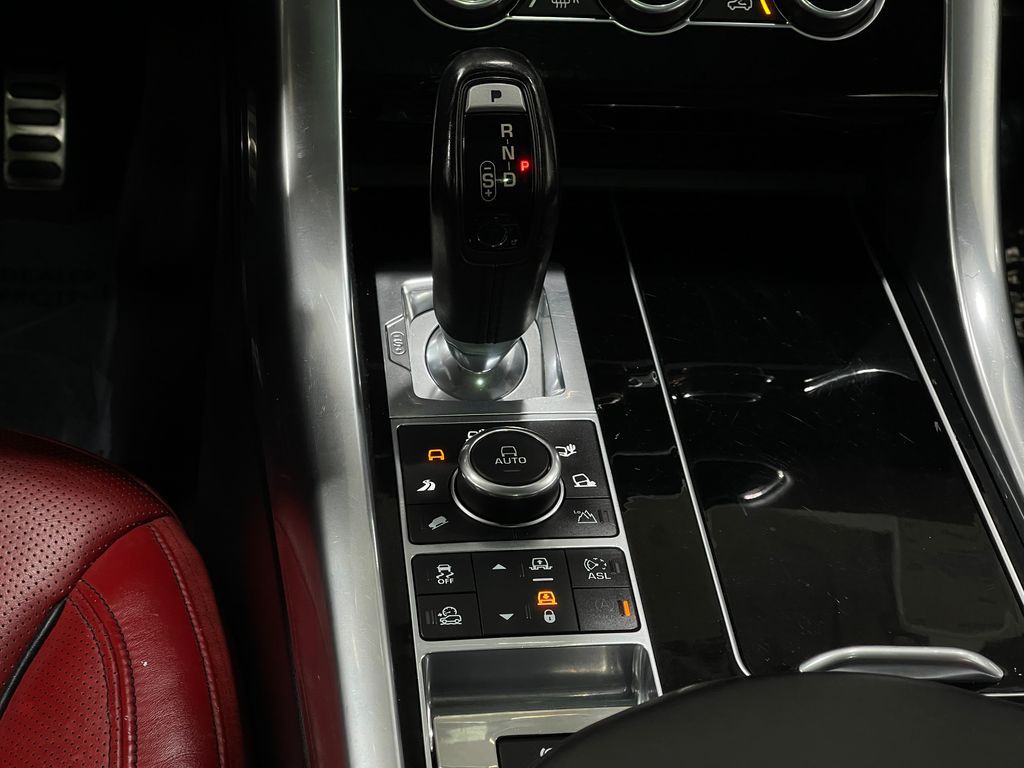 2016 Land Rover Range Rover Sport Image 30