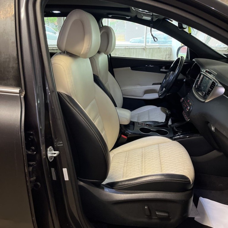 2016 Kia Sorento Image 9