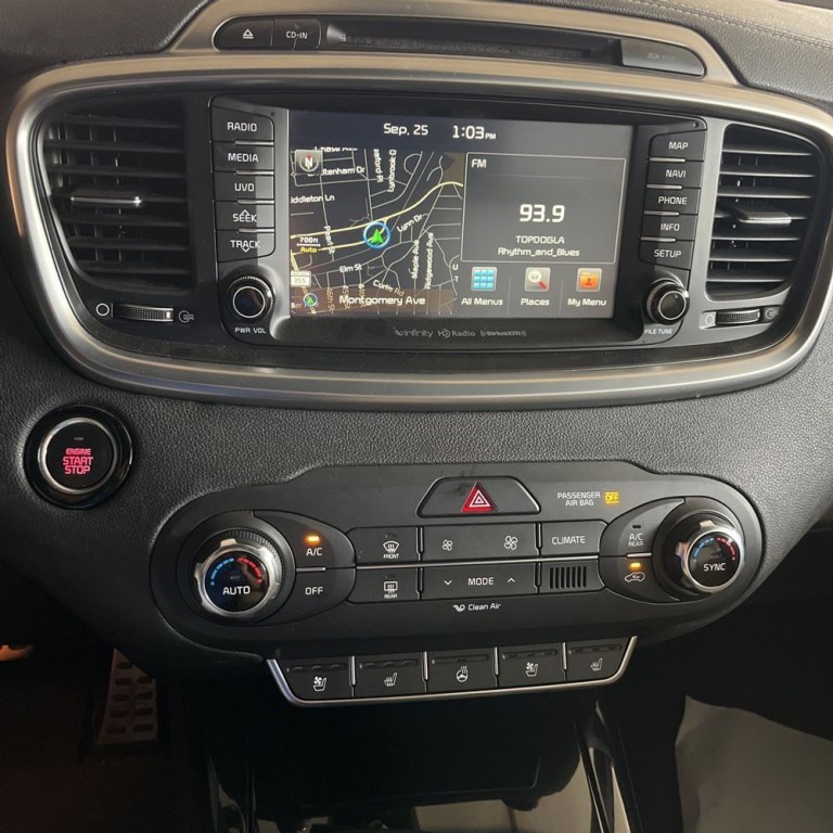 2016 Kia Sorento Image 12