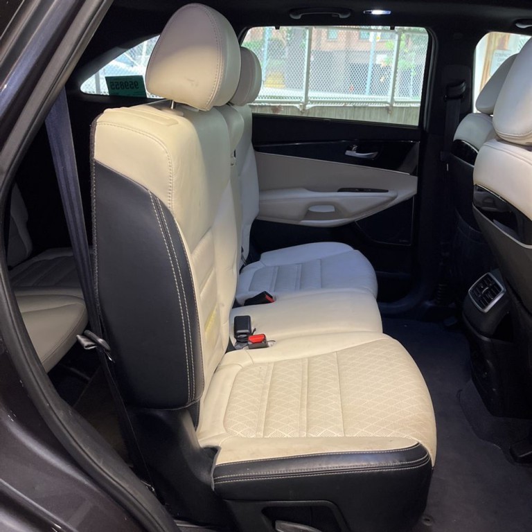 2016 Kia Sorento Image 17