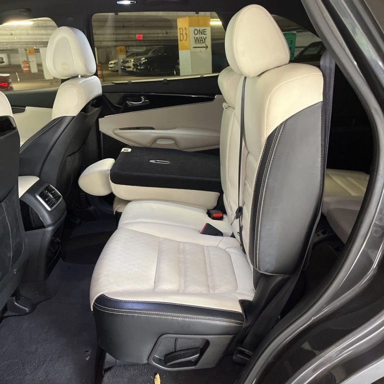 2016 Kia Sorento Image 18