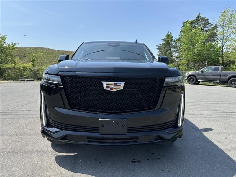 2023 Cadillac Escalade Image 2