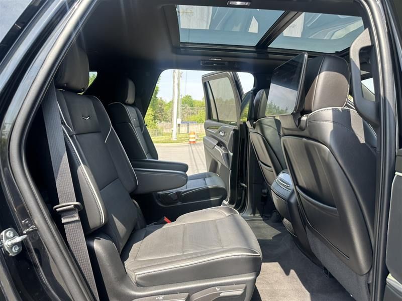2023 Cadillac Escalade Image 14