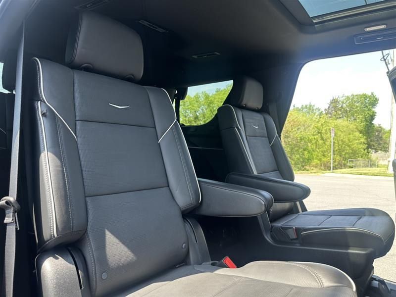 2023 Cadillac Escalade Image 16