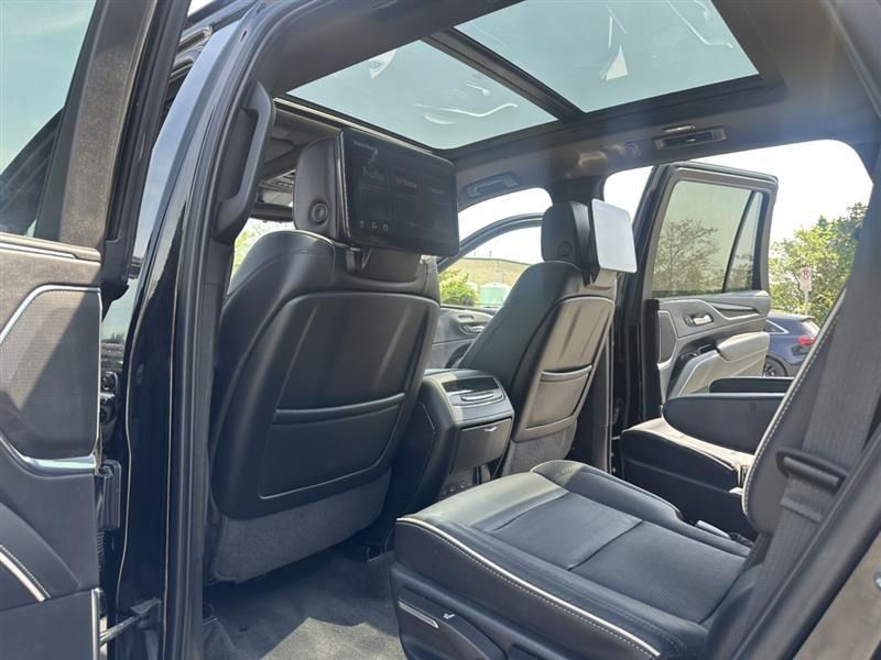 2023 Cadillac Escalade Image 19