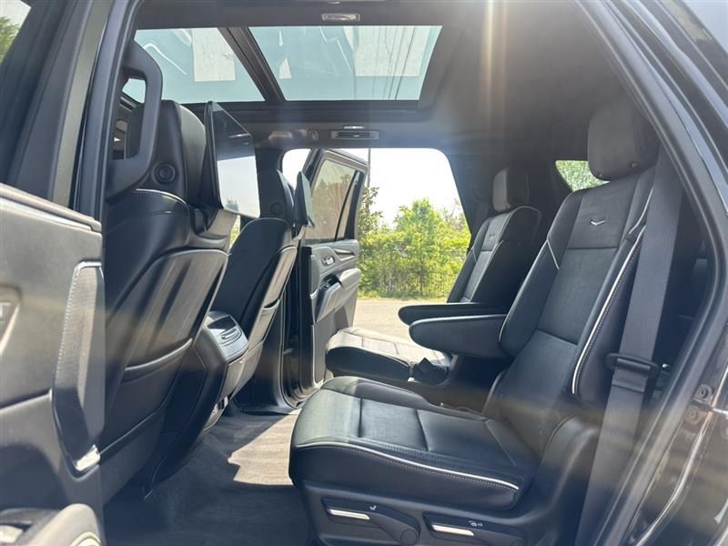 2023 Cadillac Escalade Image 20