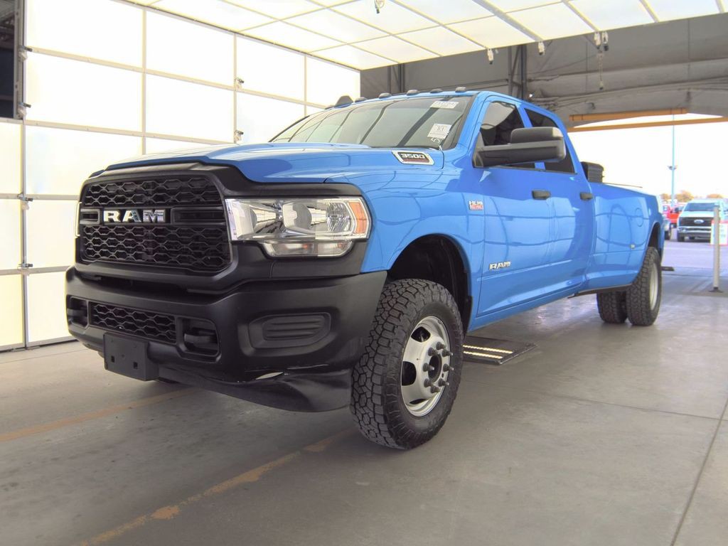 2020 RAM 3500 Image 3