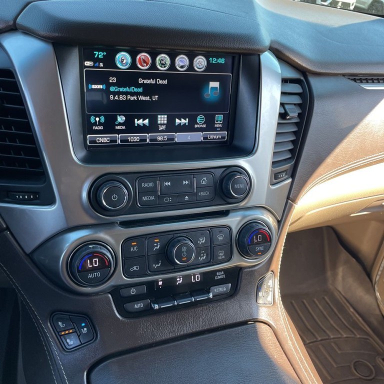 2019 Chevrolet Suburban Image 12