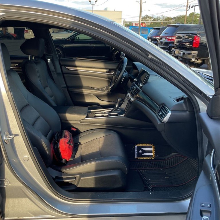 2019 Honda Accord Image 8