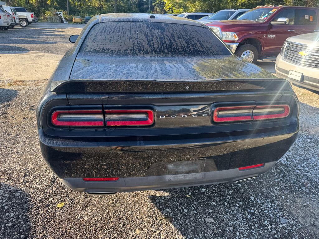 2019 Dodge Challenger Image 5